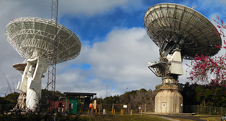 A geodetic tie can be made between the old and new antennas at KPGO by making a series of short-baseline VLBI observations using the mixed mode technique.  Seen here are the two antennas simultaneously observing source 0235+164 on February 12.
